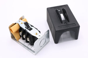 386646 — Toggle Switch, 30A, 3P, 7813PMD