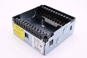 381038 — Burner Controller, Subbase, Q7800B1003/B